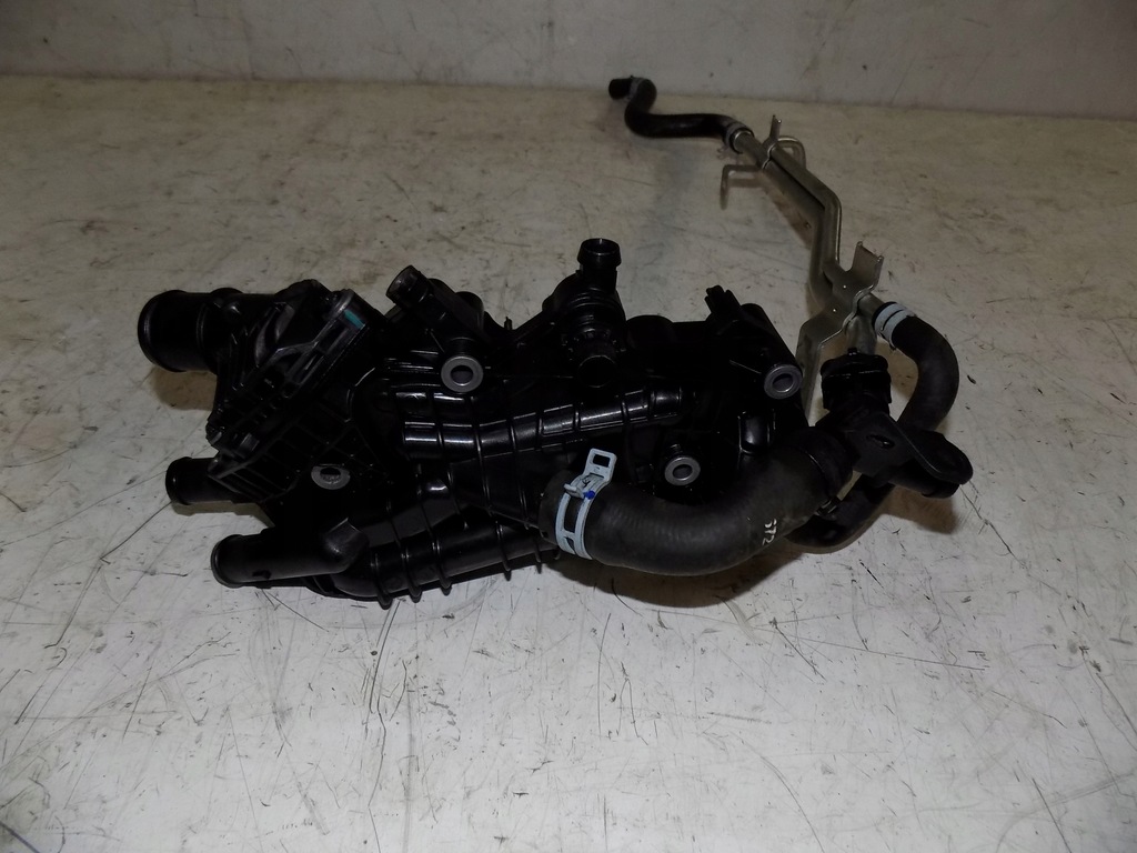 фото №1, Volvo xc40 1.5 plug-in hybrid корпус термостата 31439559