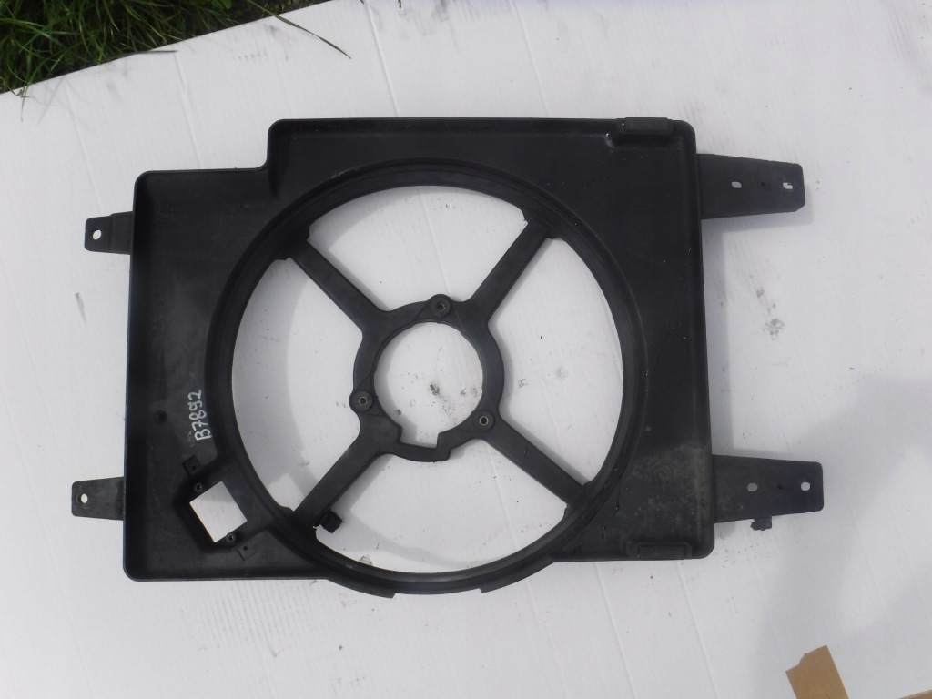 Купить Корпус вентилятора радиатора alfa romeo 156 8240159