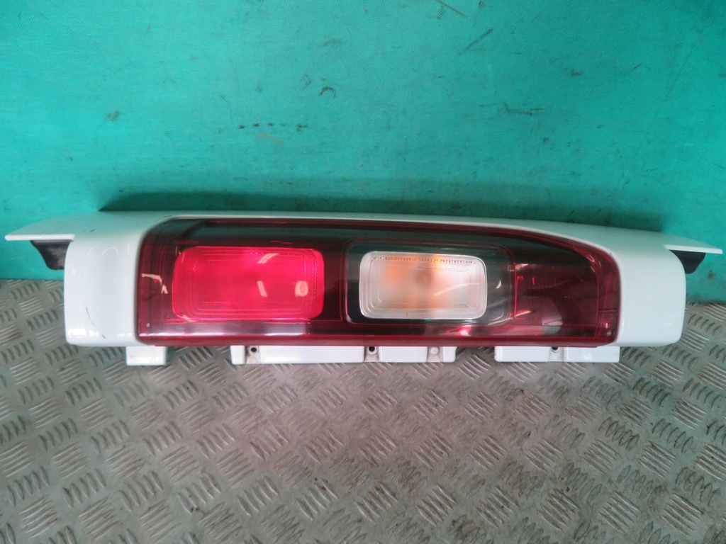 фото №1, Лампа лівий задня opel vivaro renault trafic 17r 265a61090r