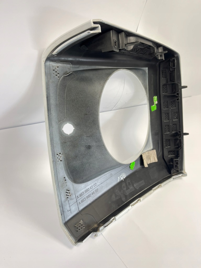 Панель фары защита правой лампы рамка решётка радиатора mercedes w463 2018r рестайлинг  g-klasa с Разборки