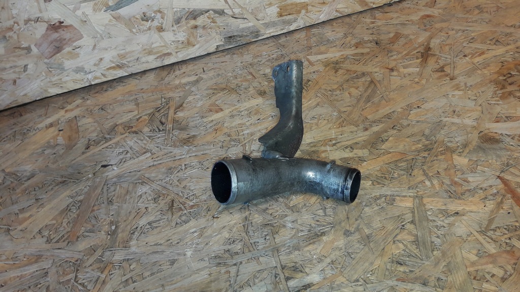 фото №1, Nissan almera tino 2,2 di 05 r шланг интеркулер