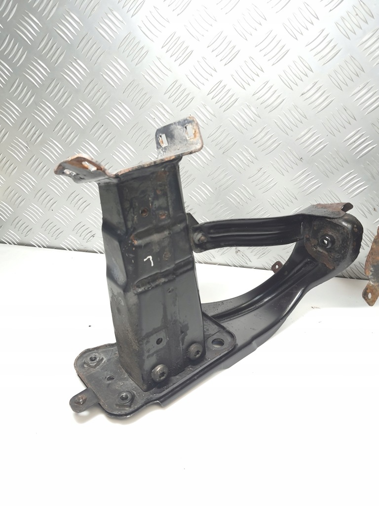 фото №7, Абсорбер зона деформации правый/левый перед mercedes c219 w219