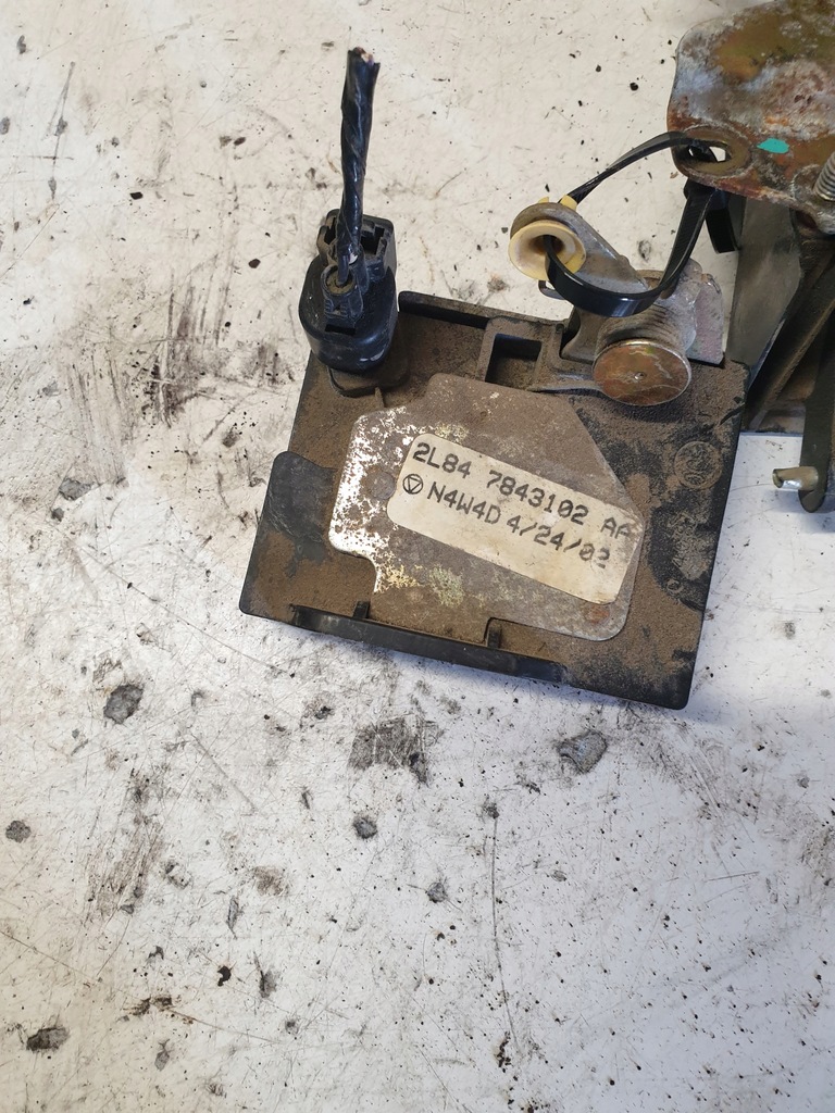 фото №3, Замок крышки багажника ford maverick ii