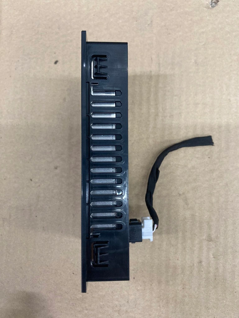 фото №5, Зарядное устройство индукционная captur ii 1.0 tce 283426179r