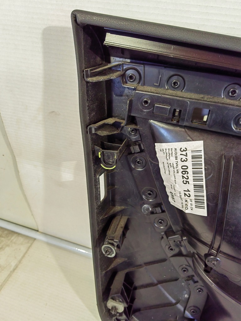 фото №8, Audi a5 8t 3.0tdi coupe обшивка дверь правый перед кожа