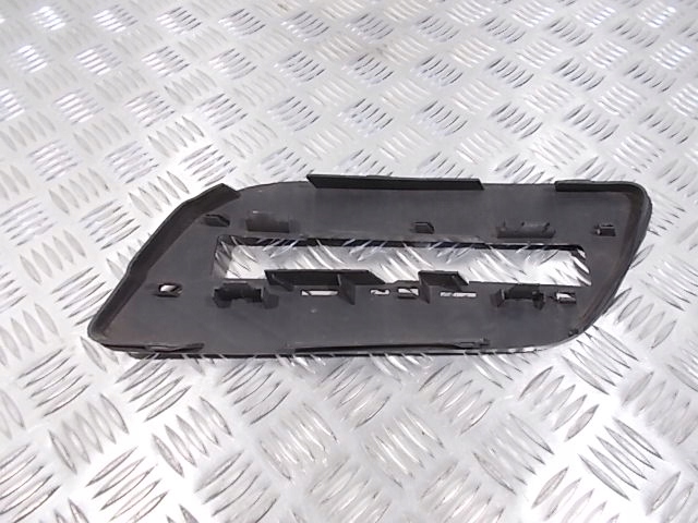 Решётка левая mercedes ml a1668800724 оригинал с Разборки