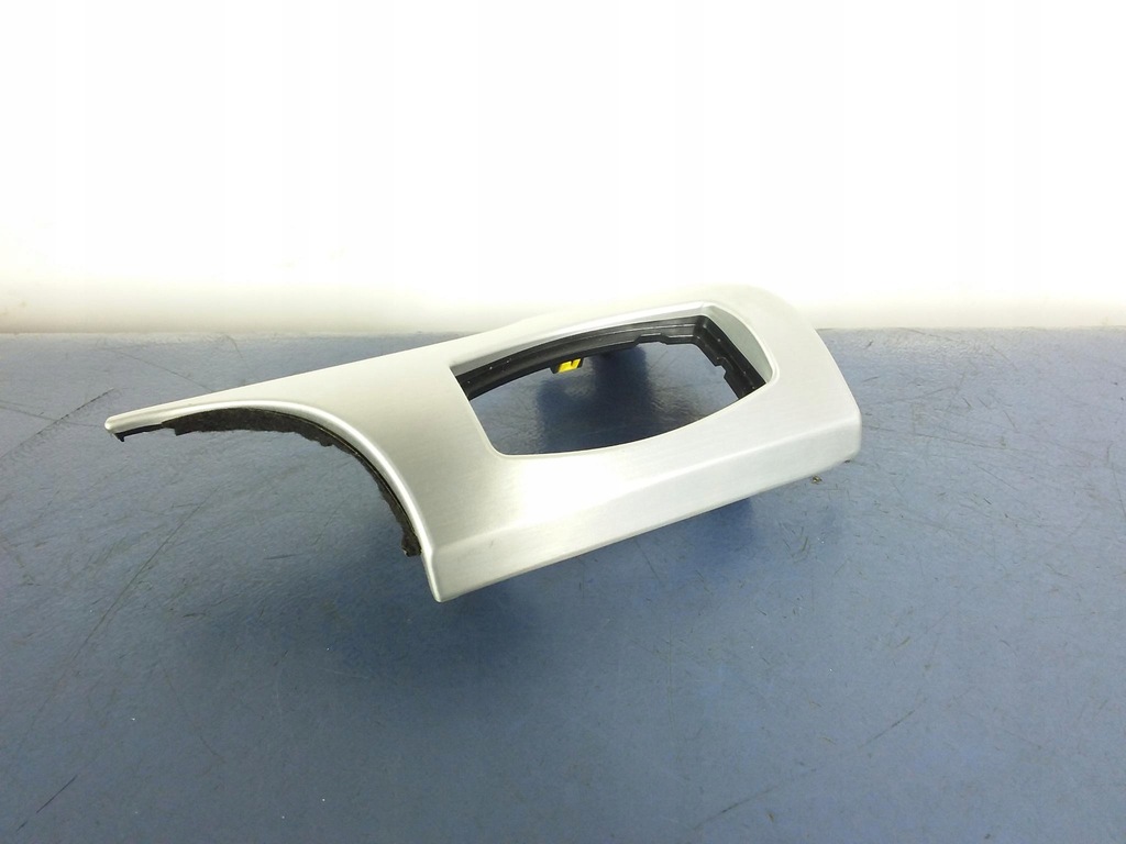 фото №4, Ford mustang mk vi рамка выключателя dekor