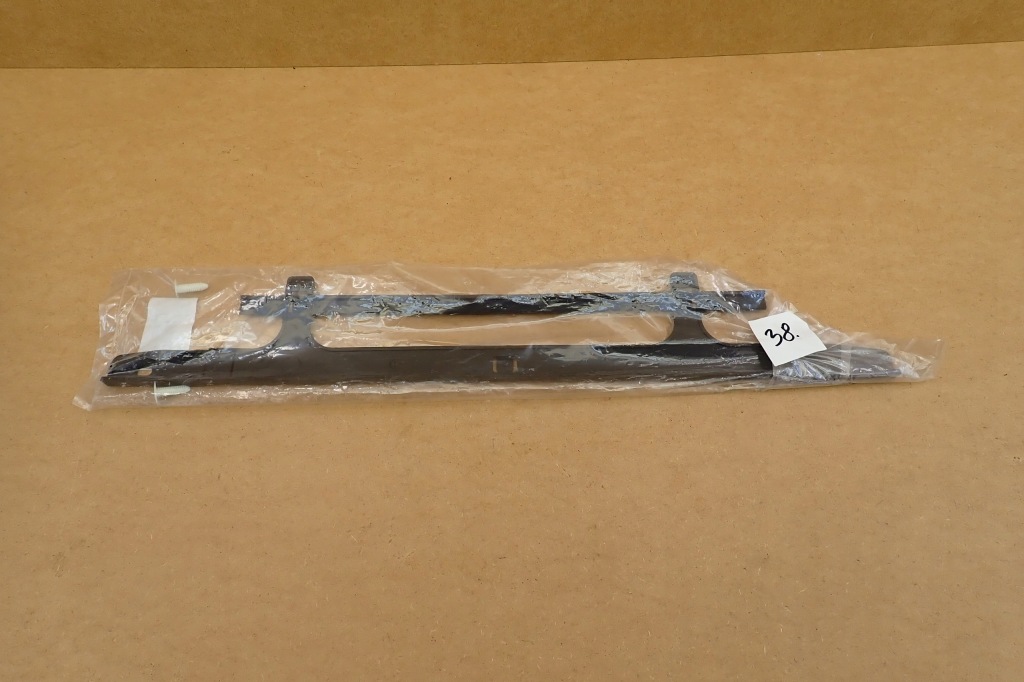 Bmw x3 f25 10-14 рамка захист корпус радіатора 17117593852 оригінальний номер Київ