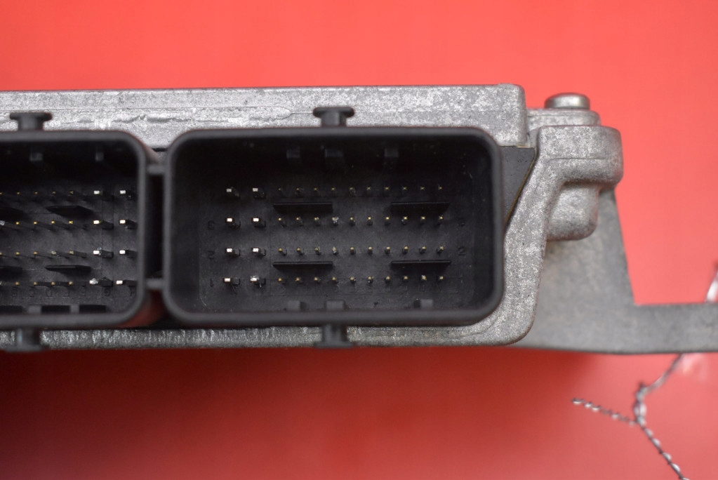 фото №8, Блок управления бортовой компьютер двигателя 9665964980 iaw6kpb citroen c5 ii x7 1.8 16v