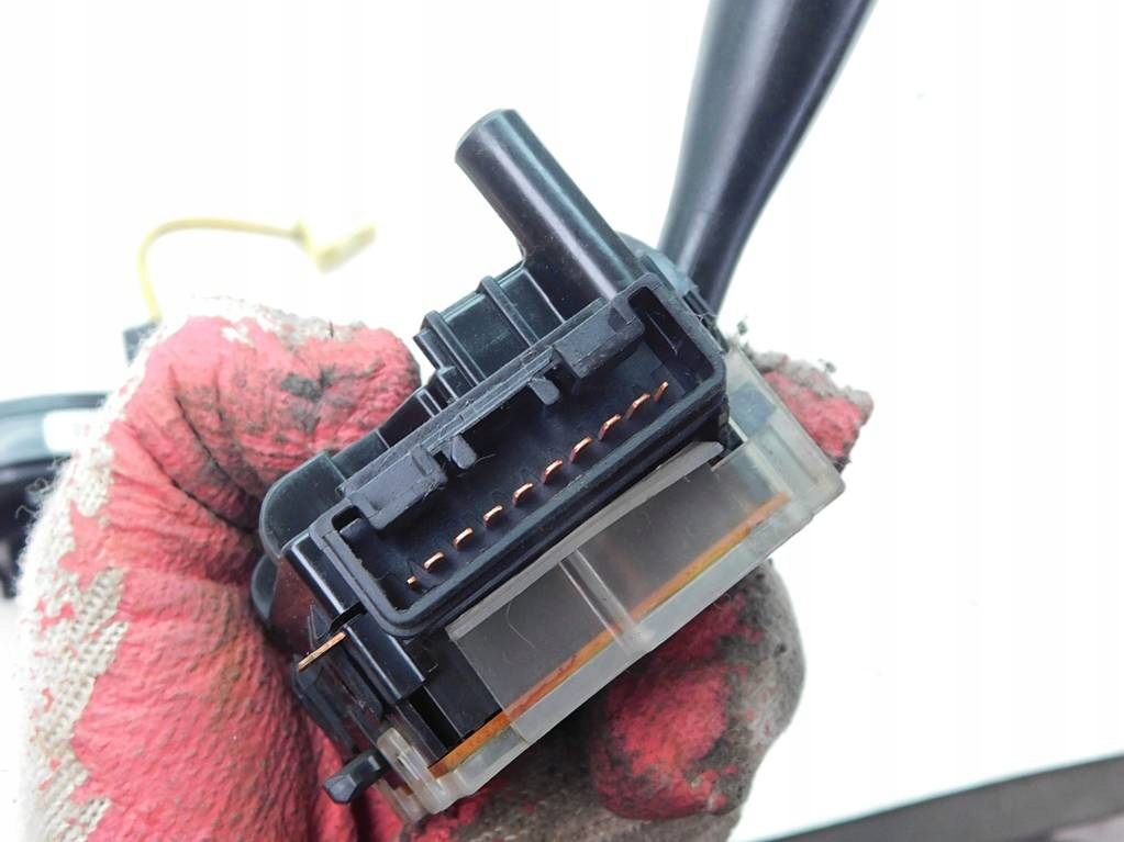 фото №6, Toyota yaris i 03r 5d переключатель дворник