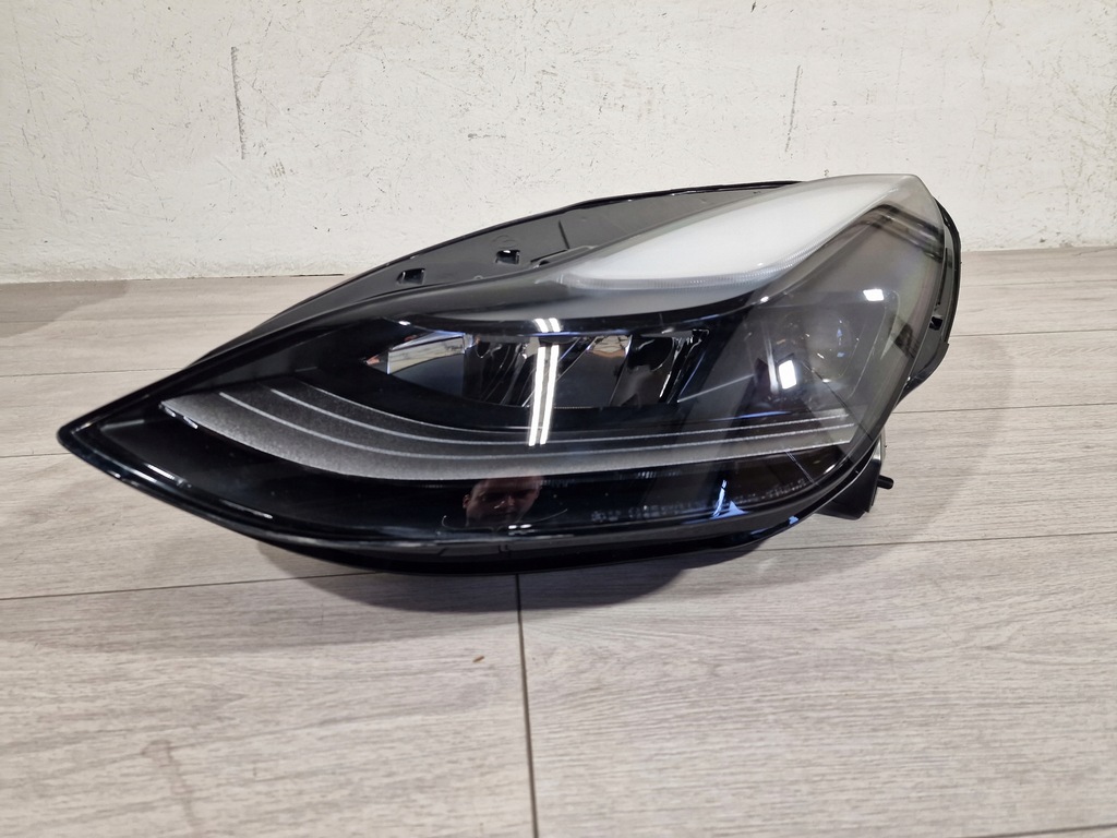 фото №1, Tesla model 3 lift лампа передняя левая led