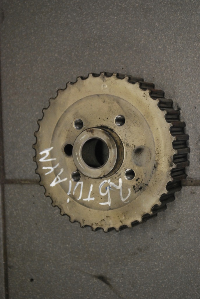 фото №2, Колесо зубчасте насоса уприскування 2.5 tdi 059130111d