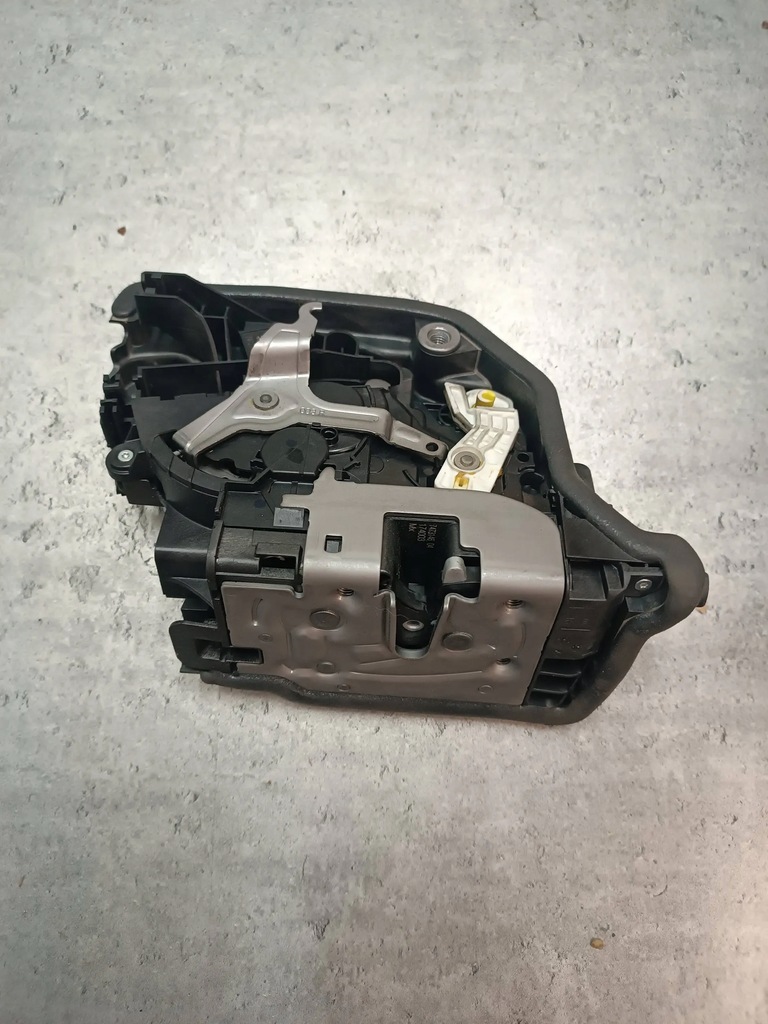 фото №1, Bmw x6 f16 замок правий перед