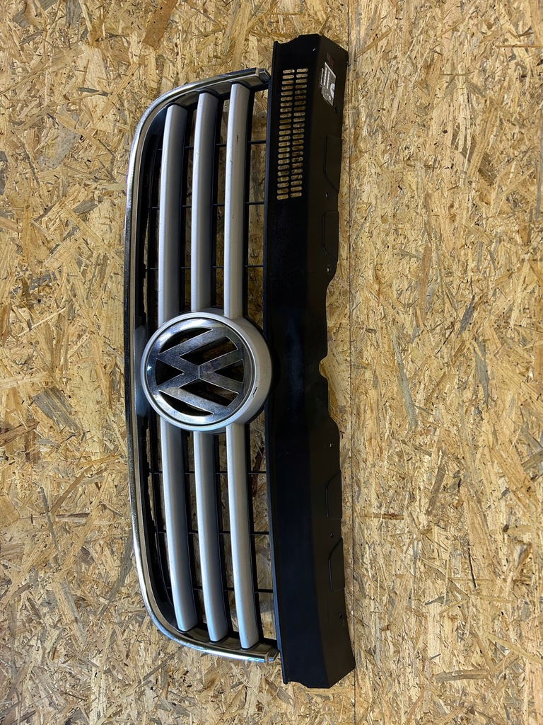 фото №1, Решітка радіатора решітка радіатора vw t5 multivan 7h5807101/8