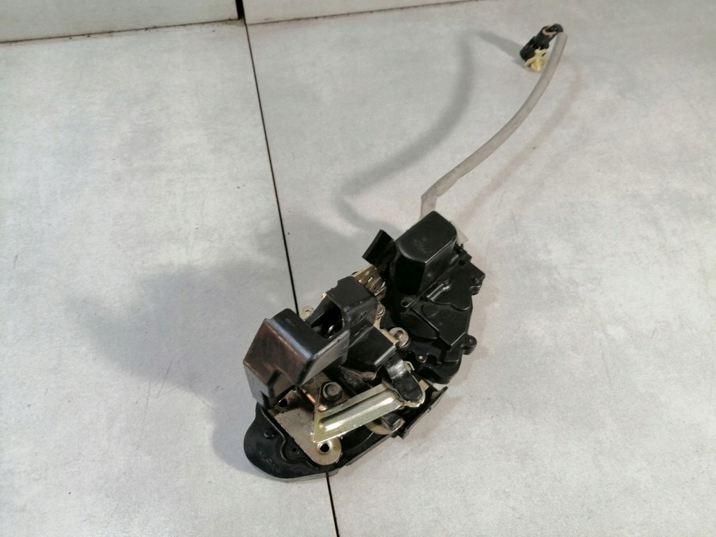 фото №11, Замок двері правий задня kia shuma ii 1.6 16v