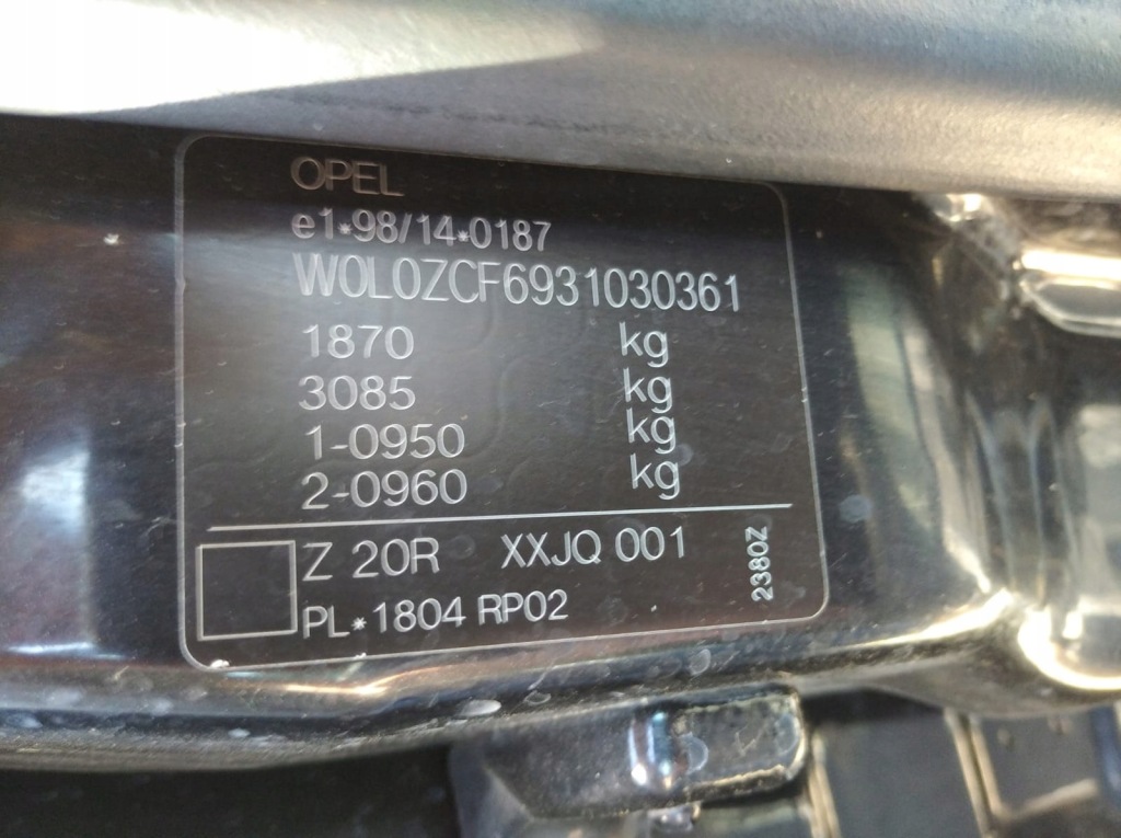 Opel vectra c 02-05 капот крышка двигателя черная z20r Оригинал