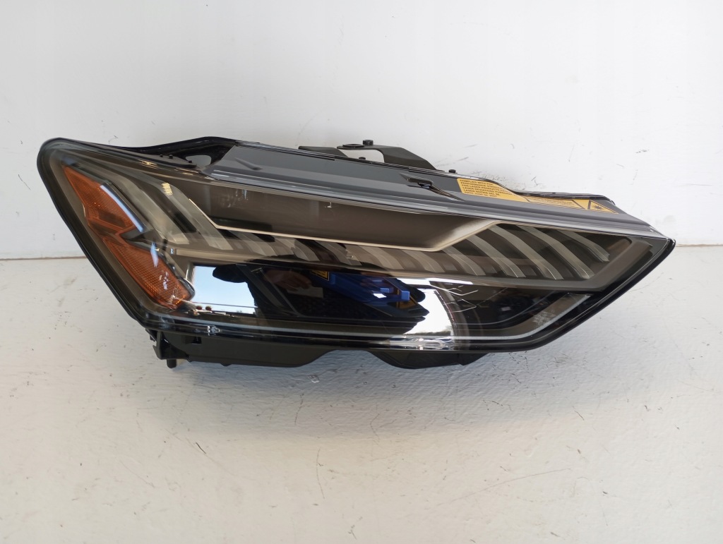 фото №1, Лампа права laser audi a7 4k8 usa