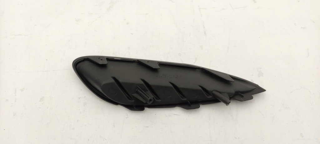 Kia stinger gt решітка заглушка бампера права задній bz/a30 Недорого