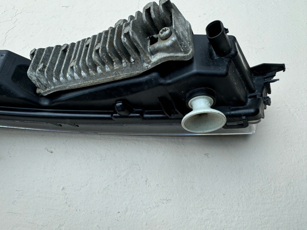 Jaguar f-pace x761 land rover velar 17r- противотуманная фара левый led drl jpla-15201 Доставка