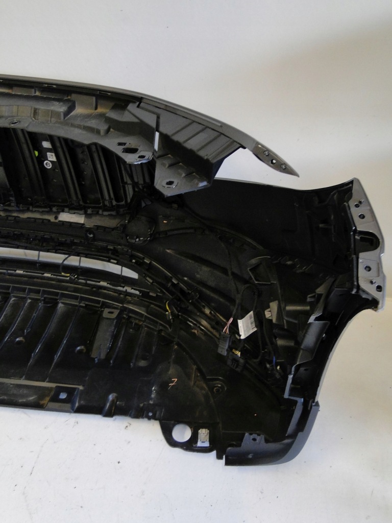 фото №13, Mercedes бампер передний amg na датчики pts нижняя часть eqa h243 243