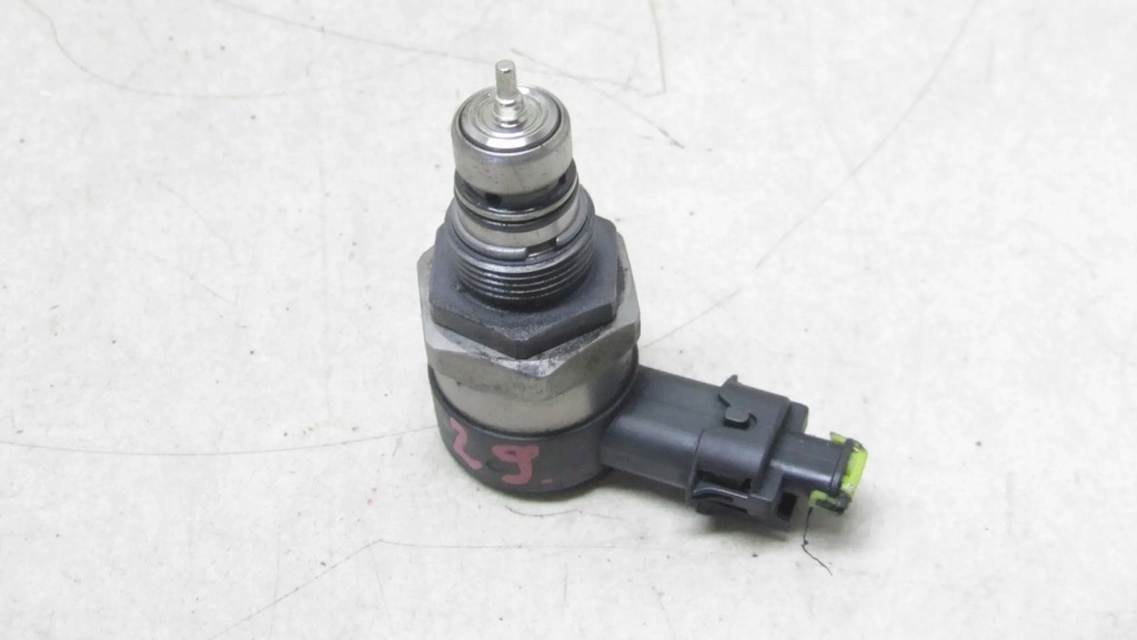 фото №1, Kia sportage iii 2.0 клапан топлива 0281006037