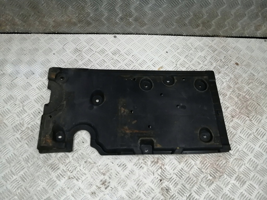 Купити Накладка нижня підвіска ліва перед renault megane v e-tech 748146290r