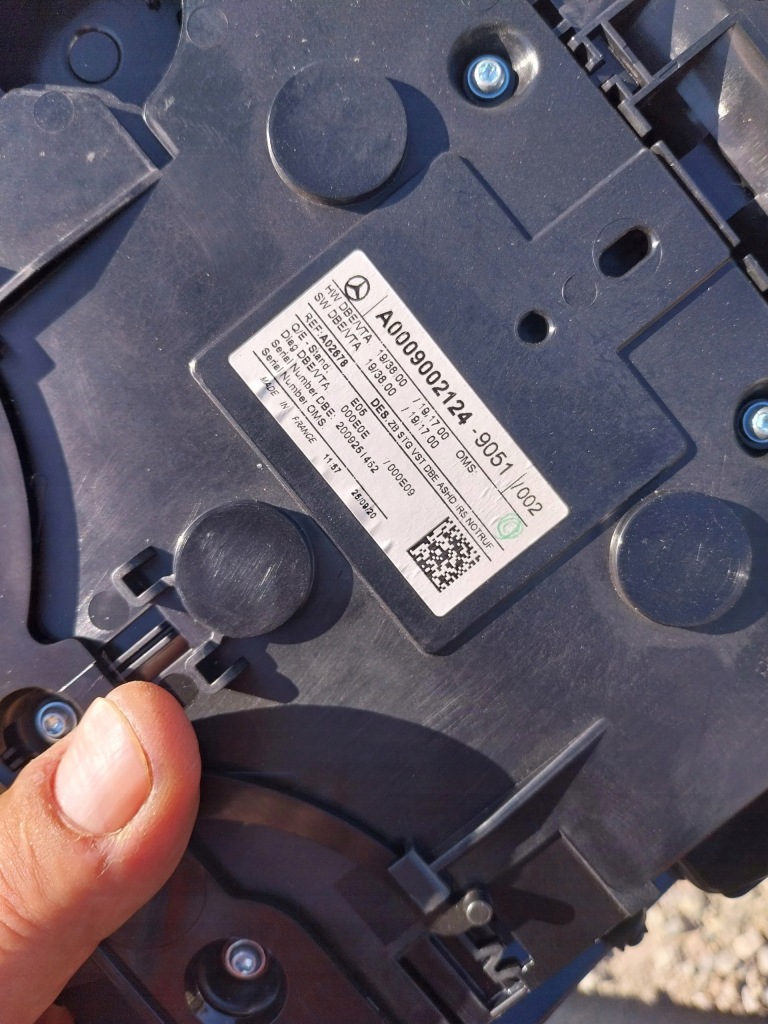 фото №5, Mercedes w177 потолок лампа amg панорама