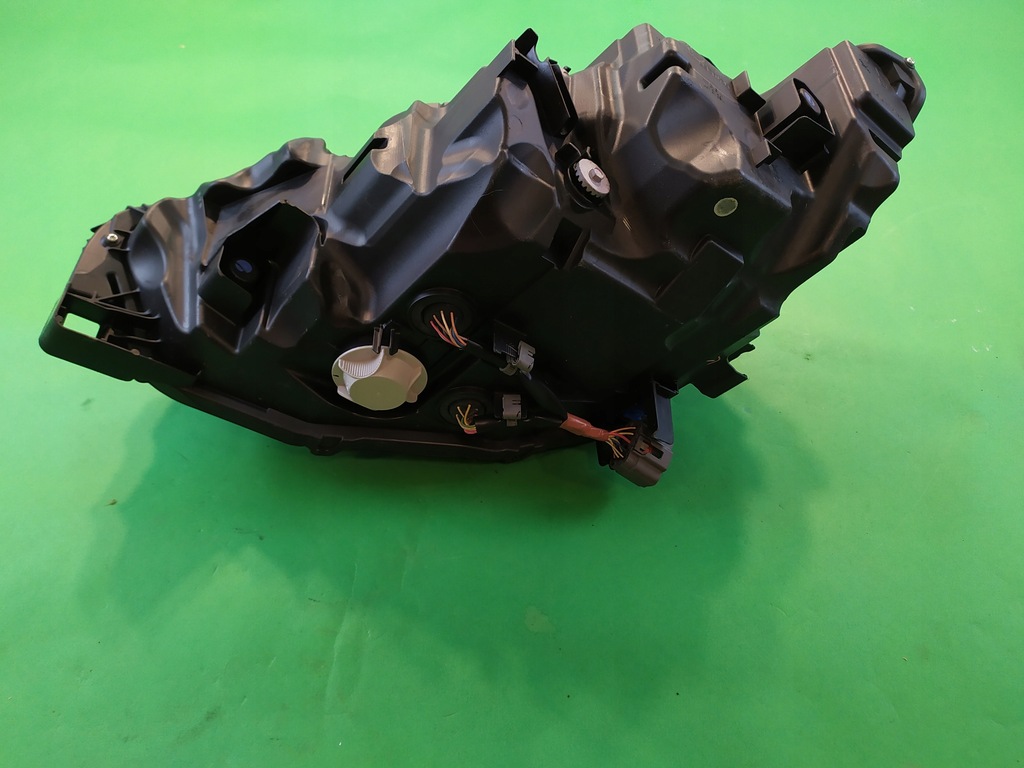 фото №12, Лампа перед права mazda 6 18-