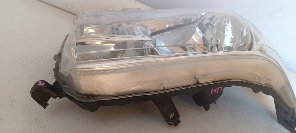 фото №8, Лампа toyota hilux viii 8 15-20 правая