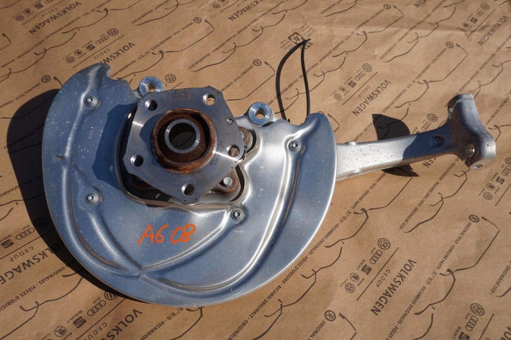 фото №1, Поворотний кулак права audi a6 c8 4k 4k0407242d