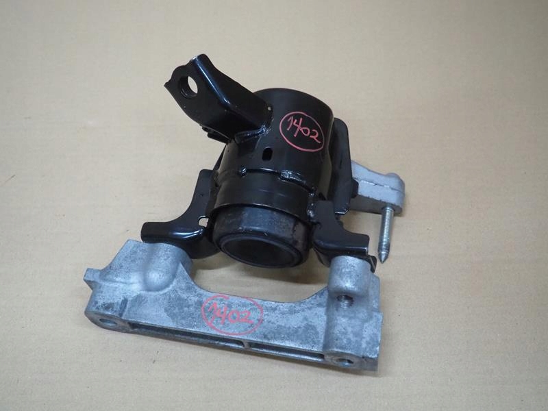 фото №1, Кронштейн подушка двигателя 2.5 hybrid toyota rav4 iv lexus nx