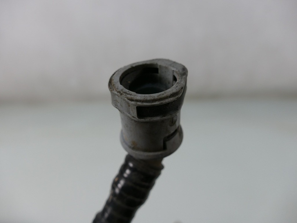 фото №4, Bmw 3 f31 f30 3.0 d заливна горловина пального труба заливної