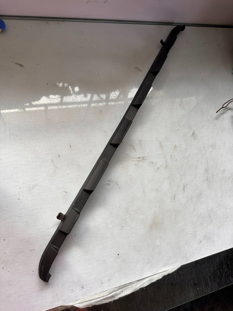 фото №1, Bmw 3 f30 f35 f31 2012 вітровик / дефлектор повітря люк