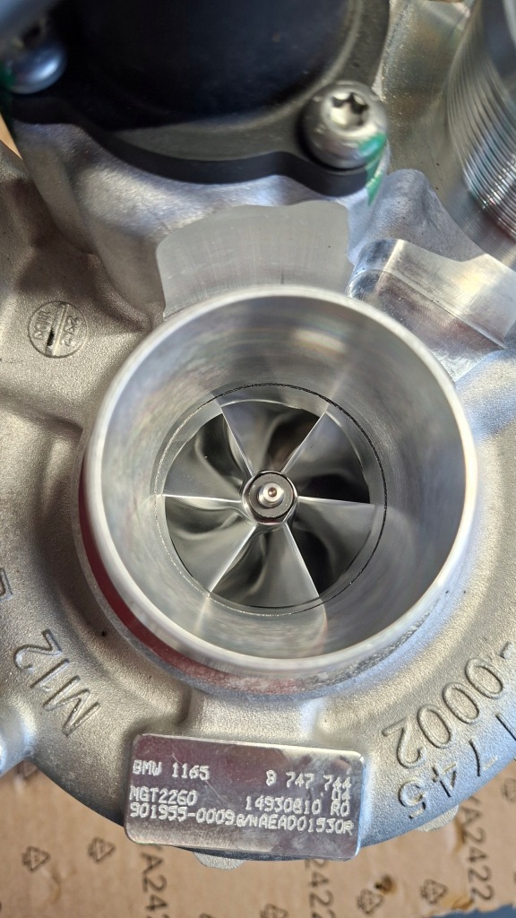 Турбонагнітач турбіна bmw x5 m x6 nowa 8747744 в Україні