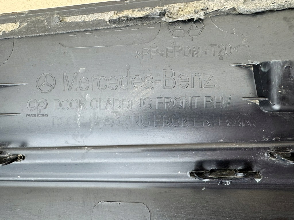 фото №14, Mercedes glb x247 19r- молдинг двері правий перед права a2477274900