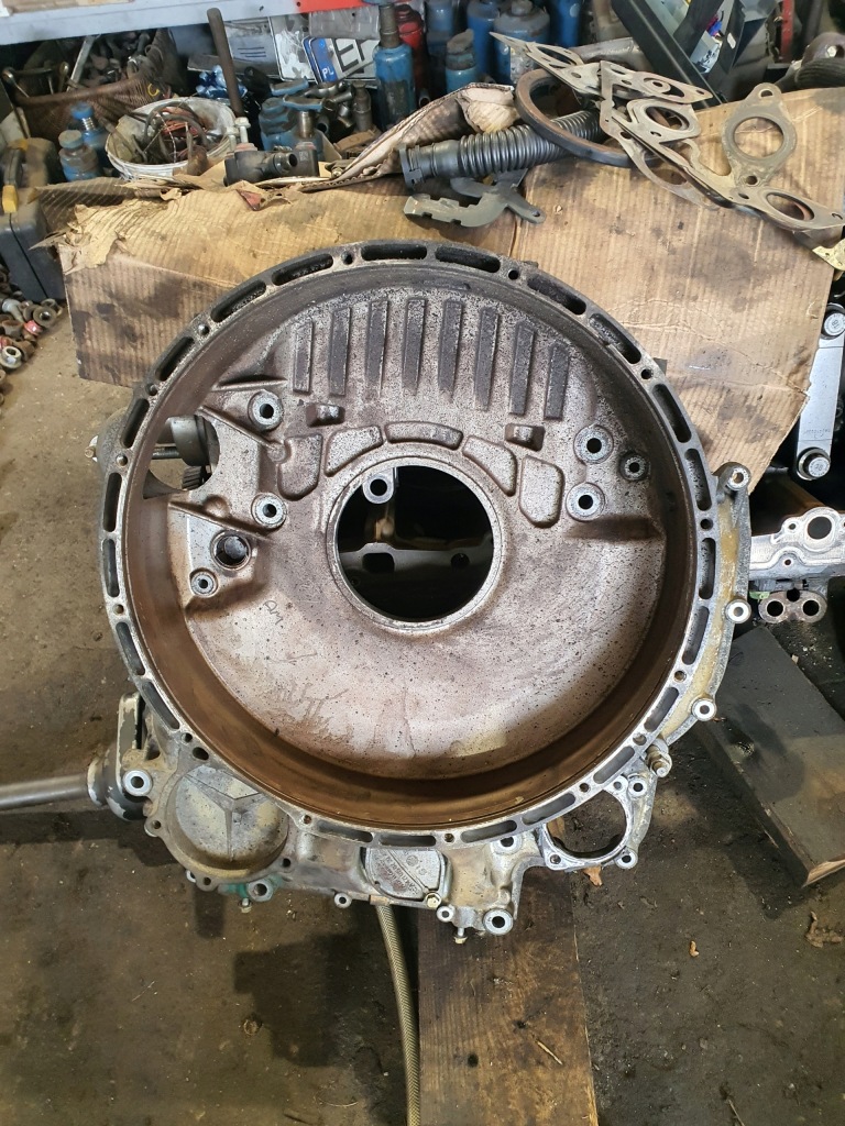 Купити Корпус зчеплення розподільного валу mercedes actros mp4