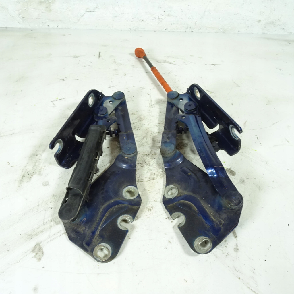 фото №1, Vw golf 5 v петли капот ld5q