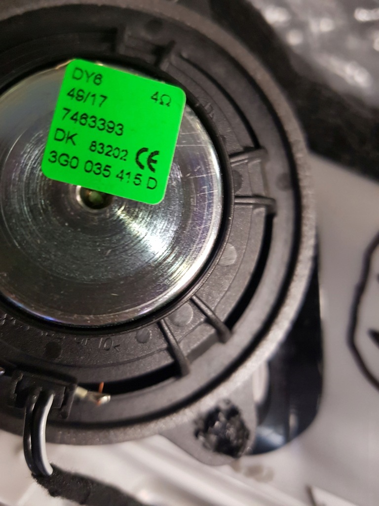 фото №9, Захист стійка права vw touareg iii dynaudio