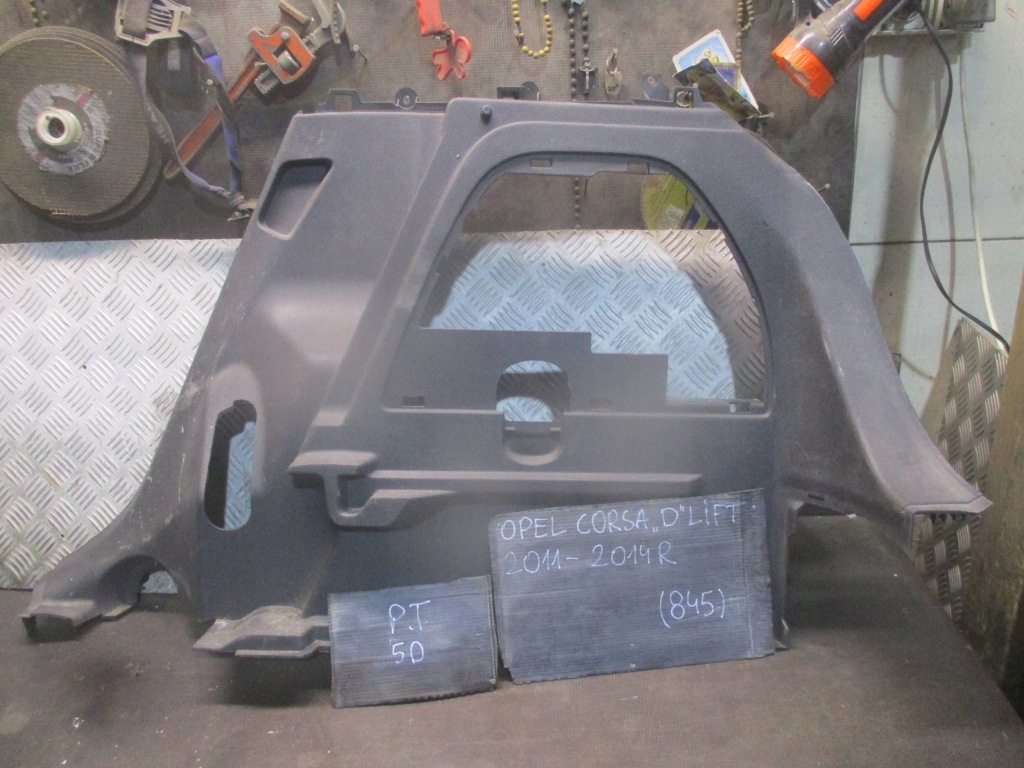 Купити Обшивка багажника правий задній opel corsa d 11-14 r.