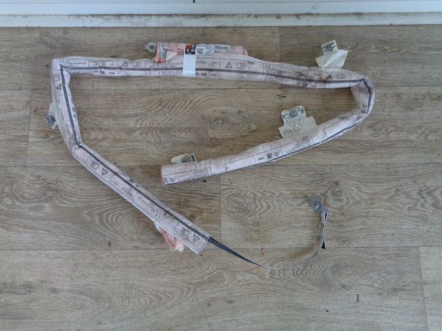 фото №1, Opel crossland x шторка безпеки права 0848