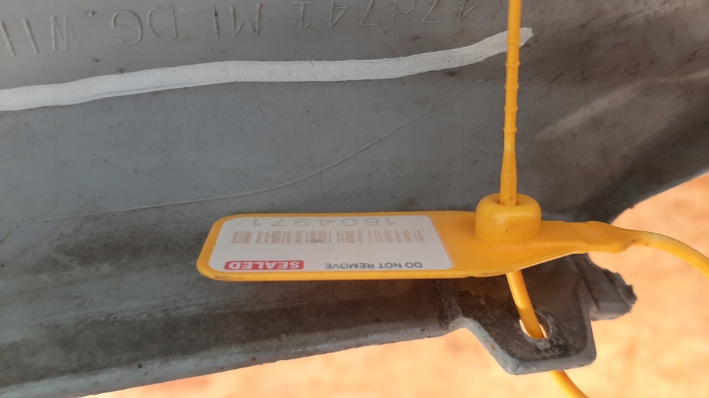 фото №8, Mitsubishi pajero iii накладка молдинг крыла перед левая mr478741