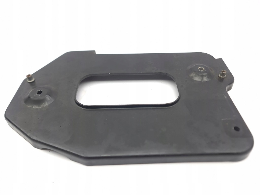 Maserati quattroporte 2008 основание аккумулятор Недорого