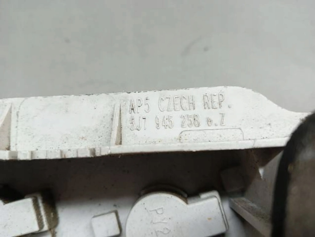 фото №5, Вкладыш лампы правый задняя roomster 5j7945258