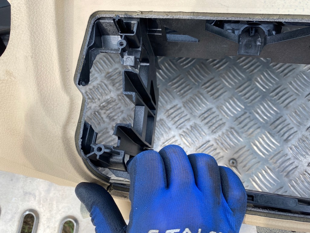 фото №11, С wadą - bmw f30 f31 f32 бежевая приборная панель приборная консоль venetobeige