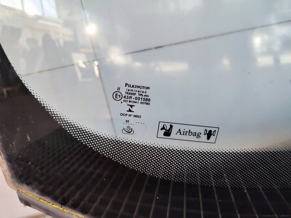 фото №2, Стекло перед передняя лобовое volvo v70 iii lift