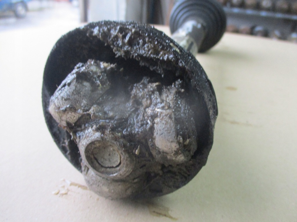 фото №7, Приводной вал левая 9672959780 citroen c5 iii 1.6hdi