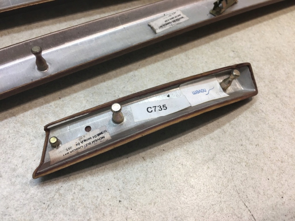 фото №11, Молдинг обшивка двері комплект lancia thesis