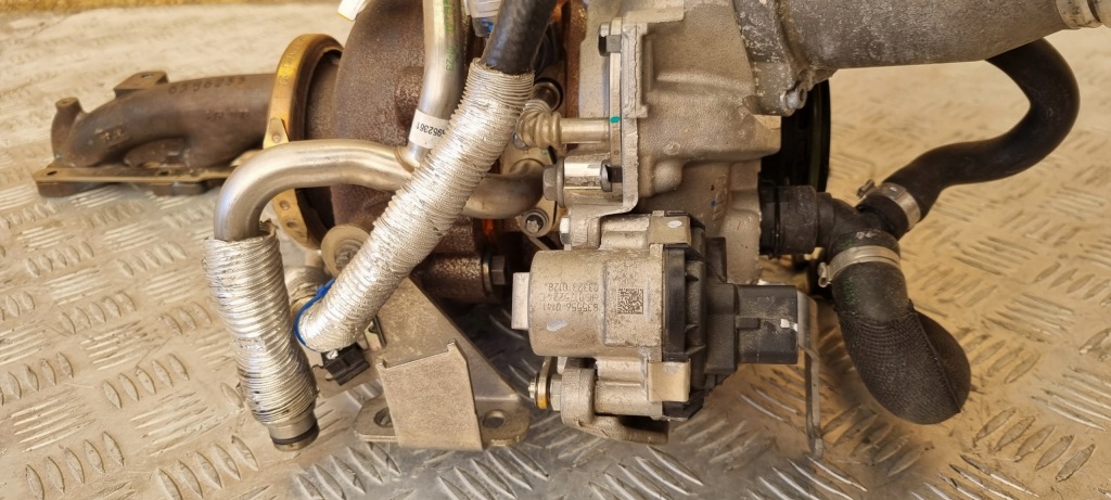 Bmw g05 g06 g07 b57 40d 3.0d turbo турбонагнетатель турбина 8596255 8596253 Оригинал