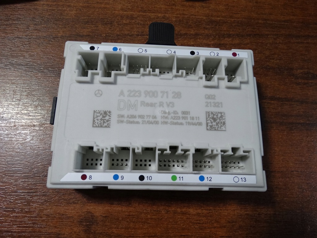 фото №1, Idealny модуль двері правий задній mercedes w223 1