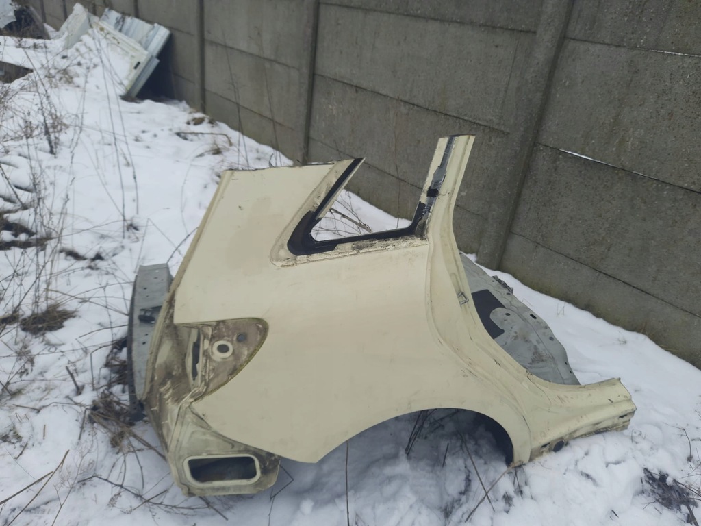 фото №1, Mercedes b-klasa w246 крыло задняя правый